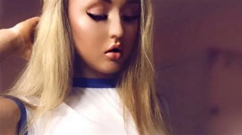 ‘Sugar daddy’ pays for OnlyFans millionaire model’s。